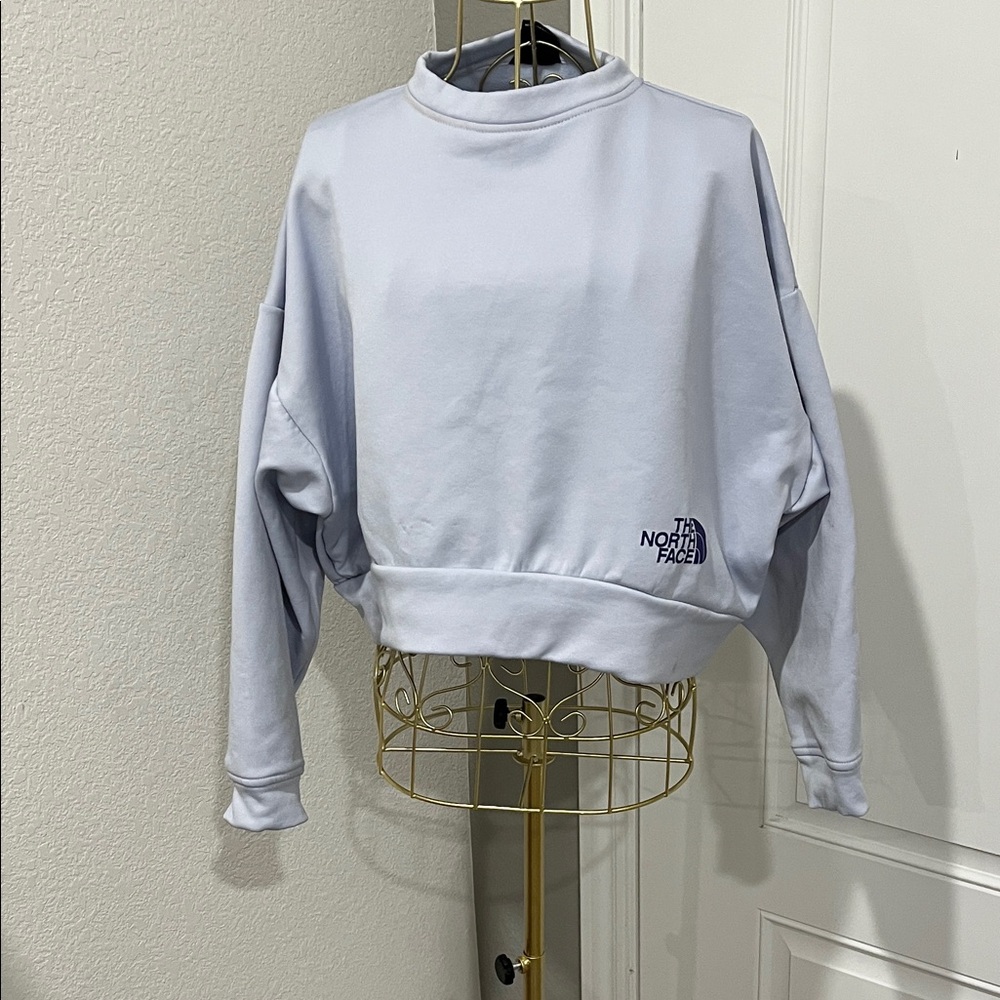 The North Face Baby Blue Cropped Sweatshirt Casual Comfort